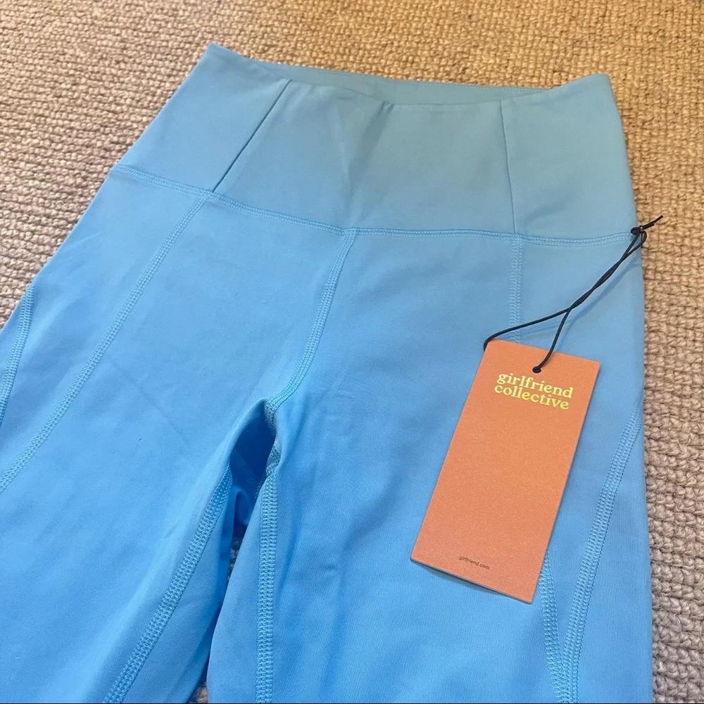 Girlfriend Collective Compressive High-Rise Legging in Haze (XS) - Picture 6 of 10